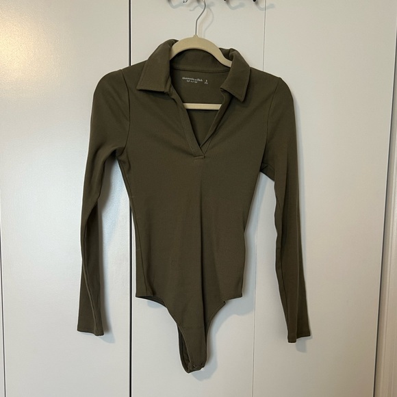 Abercrombie & Fitch Tops - NWT Abercrombie Collared Bodysuit